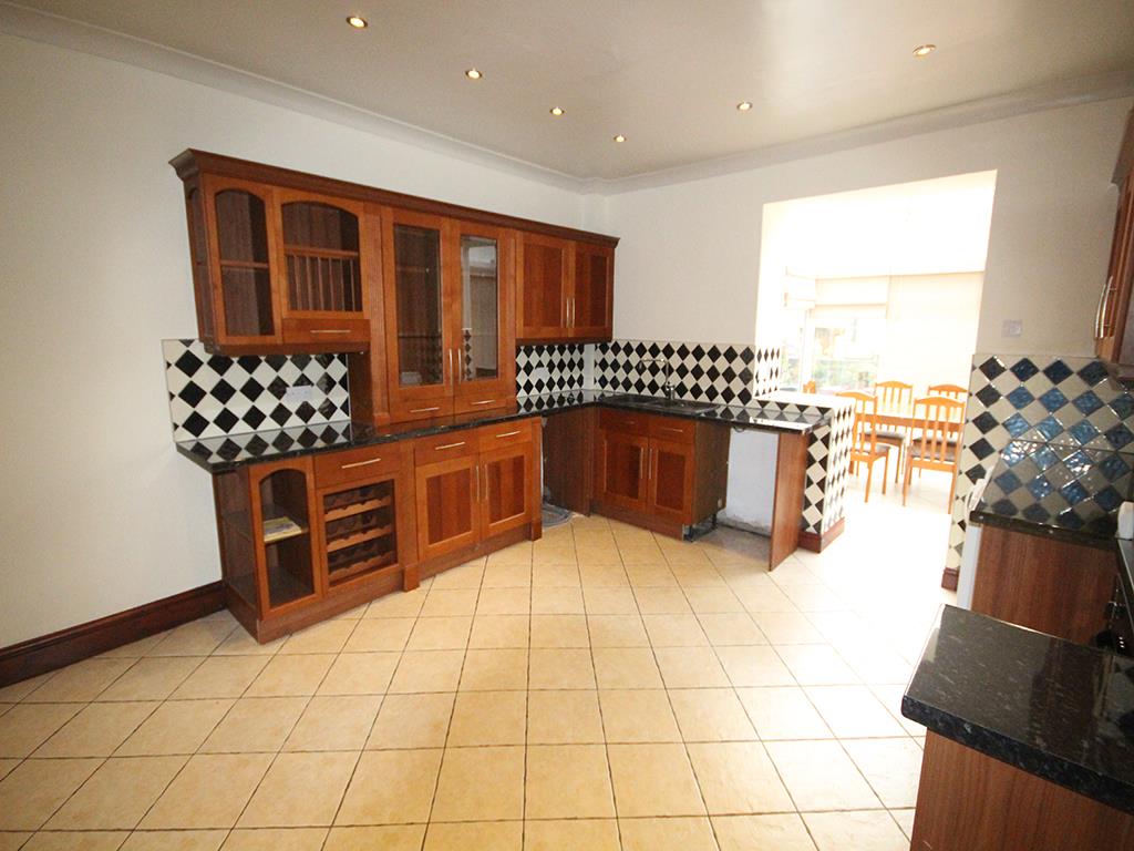 3 bedroom mid terrace house Let Agreed in Clitheroe - 2016-11-16 11.43.16.jpg